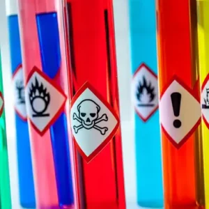 NR 26 - Treinamento em utilização de produtos químicos